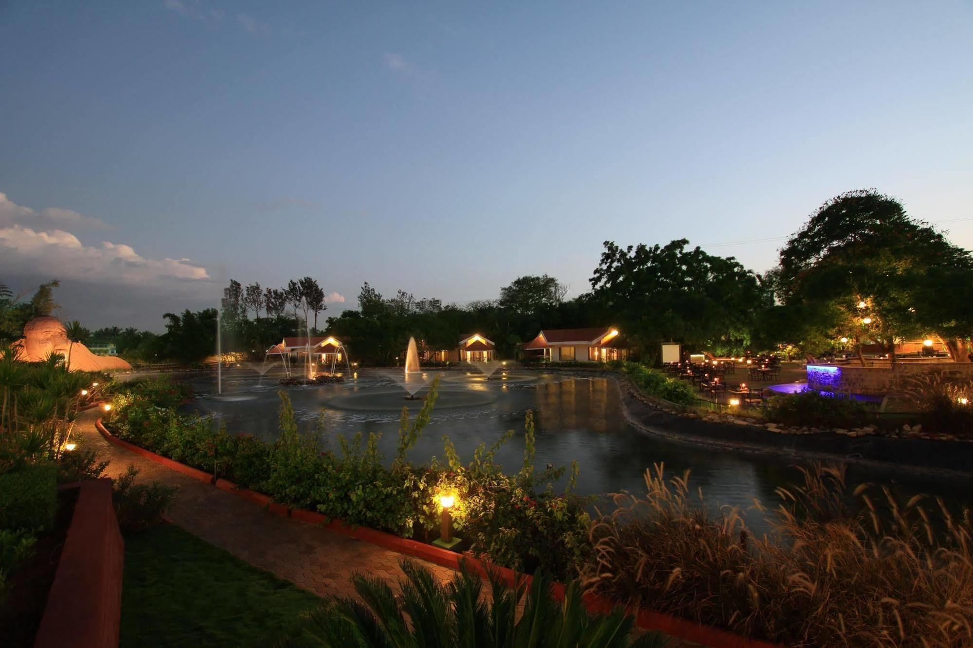 Silent Shores Resort & Spa Mysore Eksteriør billede